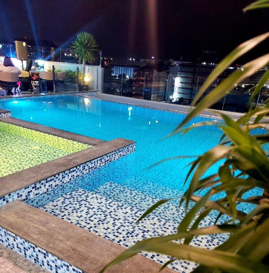 El Vistra Hotel อังเฮเลส ภายนอก รูปภาพ