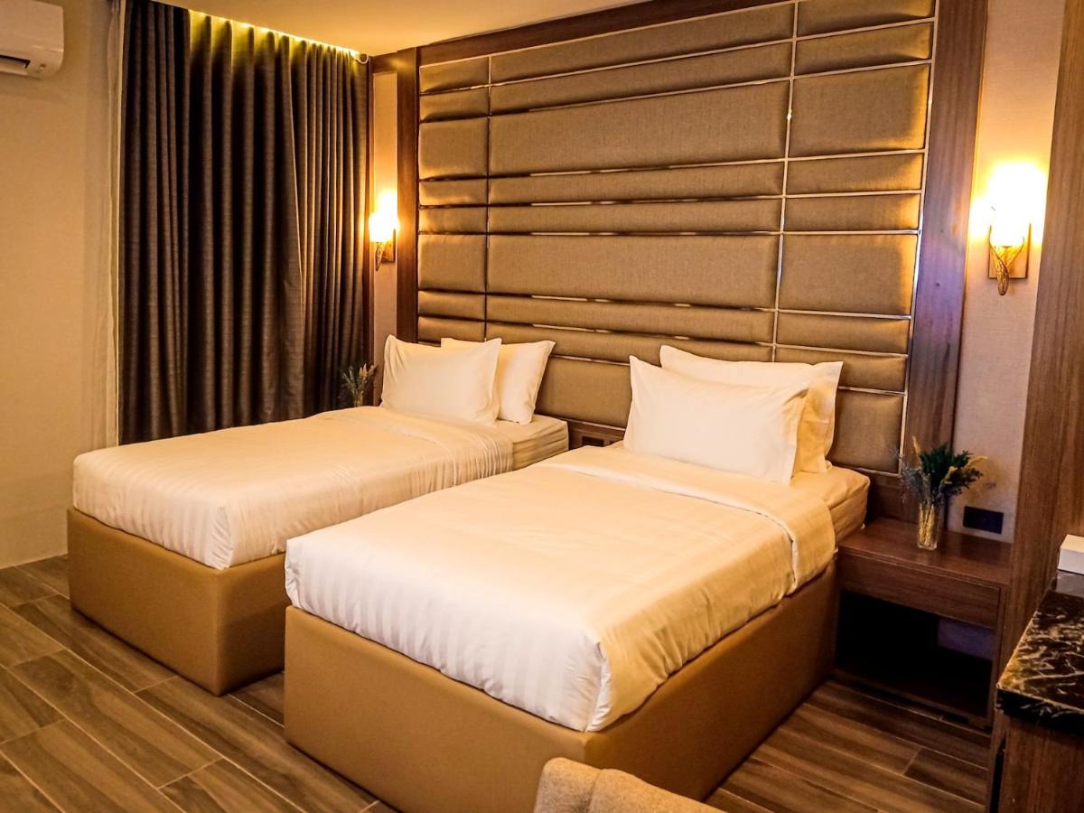 El Vistra Hotel อังเฮเลส ภายนอก รูปภาพ