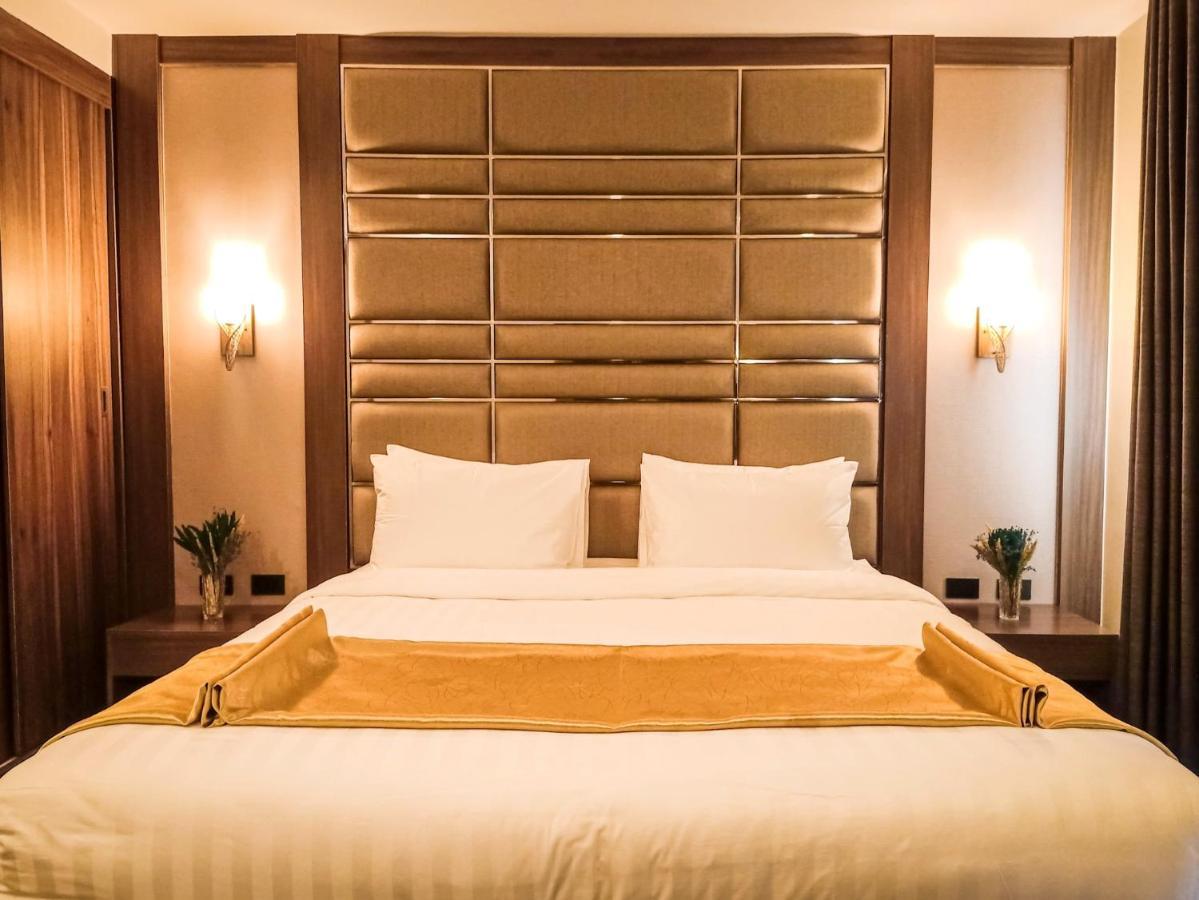 El Vistra Hotel อังเฮเลส ภายนอก รูปภาพ