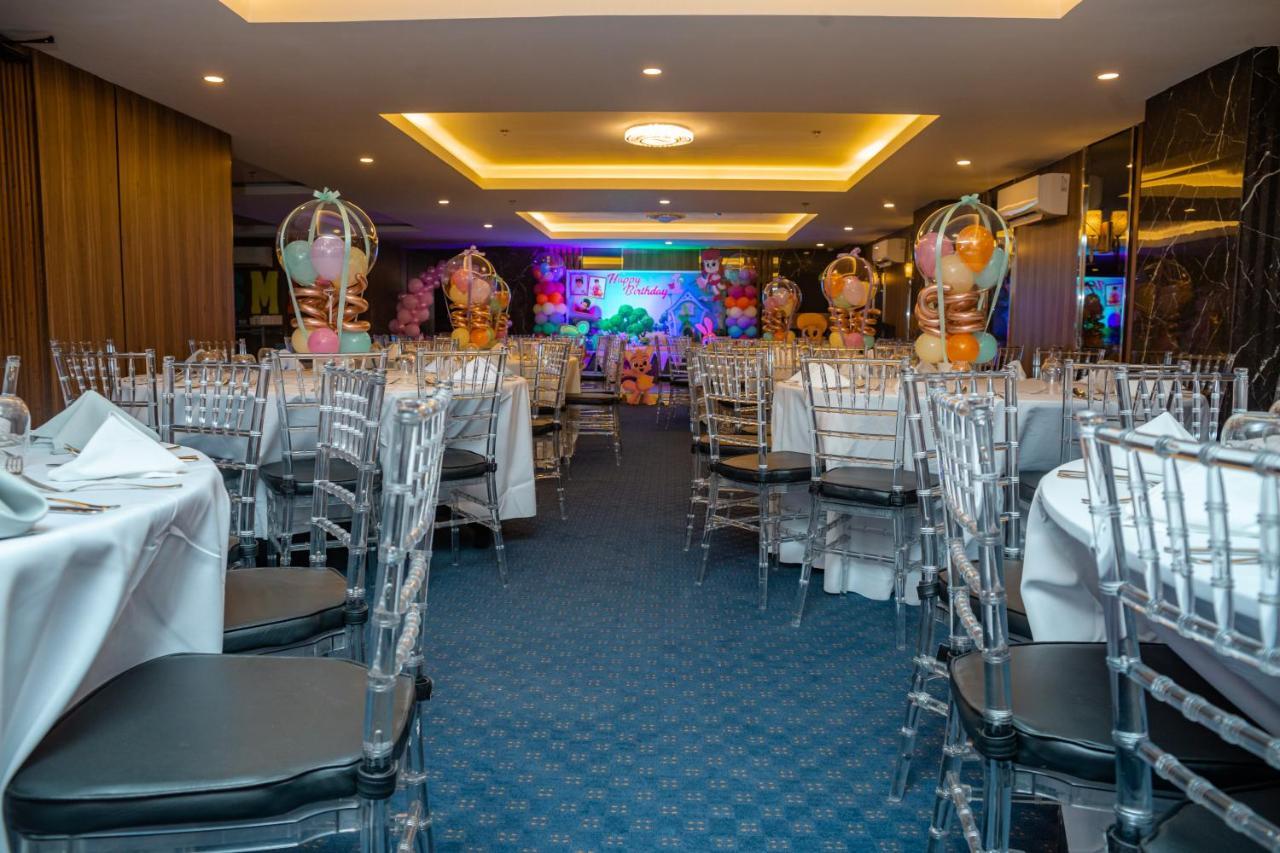 El Vistra Hotel อังเฮเลส ภายนอก รูปภาพ