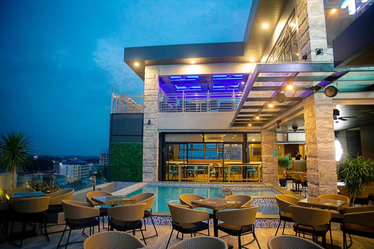 El Vistra Hotel อังเฮเลส ภายนอก รูปภาพ