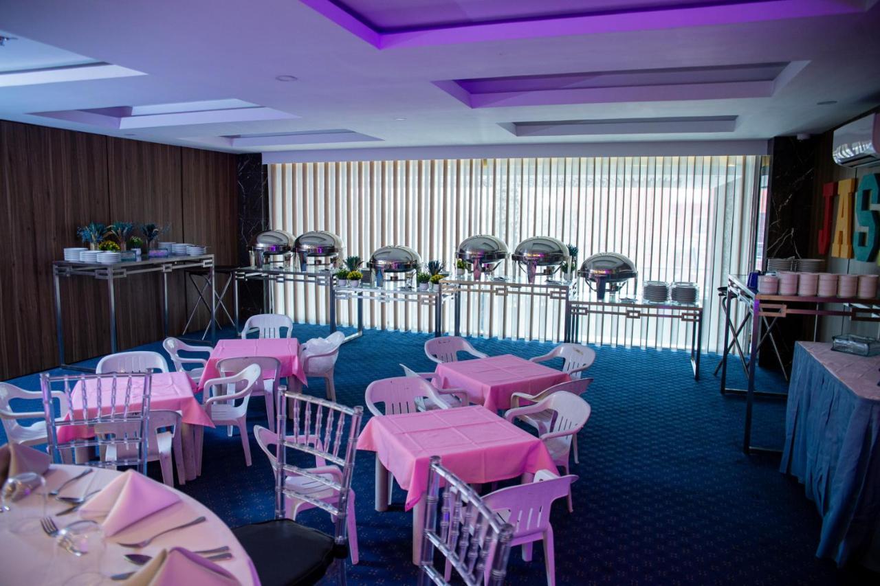 El Vistra Hotel อังเฮเลส ภายนอก รูปภาพ