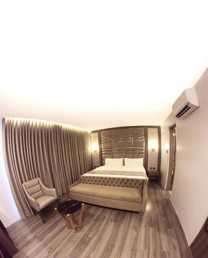 El Vistra Hotel อังเฮเลส ภายนอก รูปภาพ