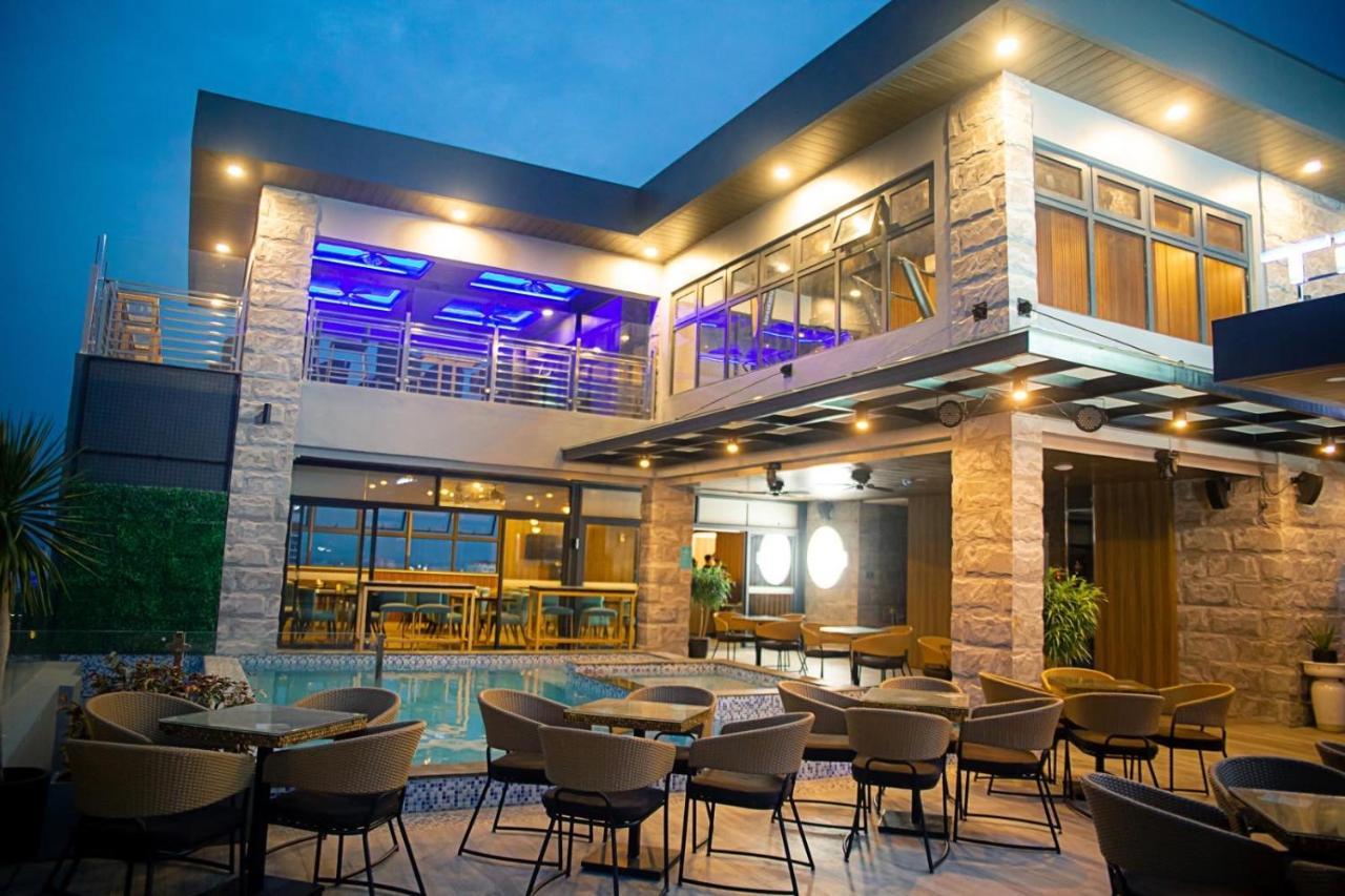 El Vistra Hotel อังเฮเลส ภายนอก รูปภาพ