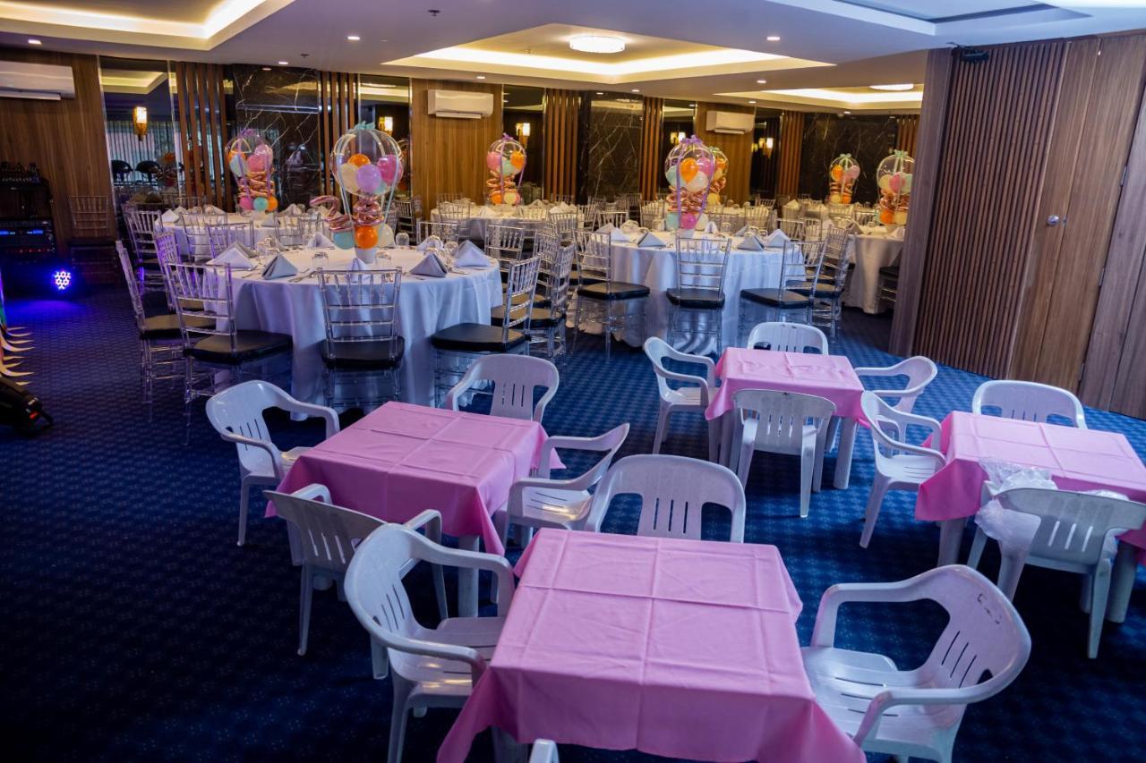 El Vistra Hotel อังเฮเลส ภายนอก รูปภาพ